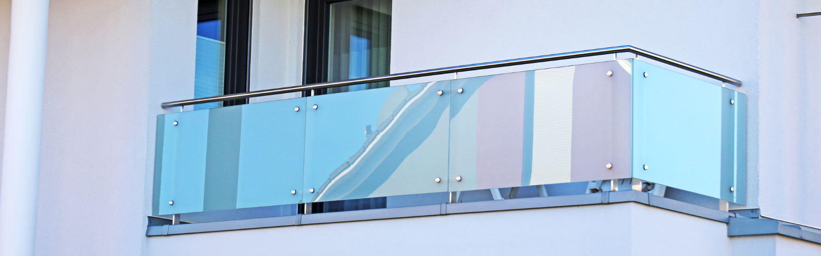 SS Steel Glass Railing Banner